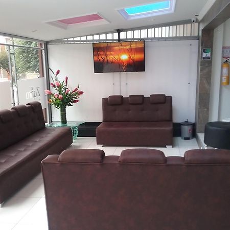 Hotel Zafiro Boutique Богота Екстериор снимка