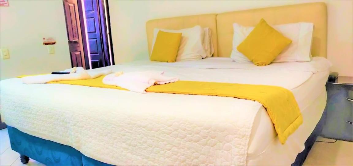 Hotel Zafiro Boutique Богота Екстериор снимка